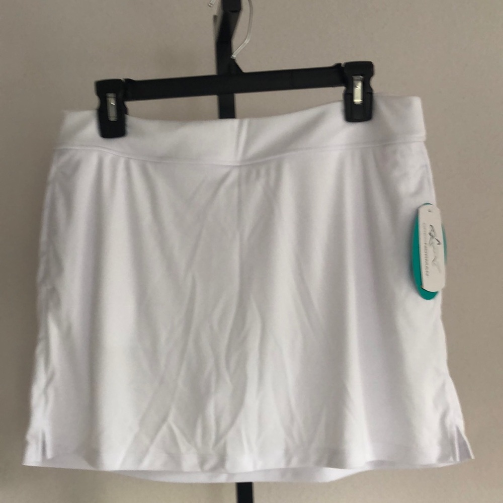 GregNorman size Medium, White Skirt, NWT